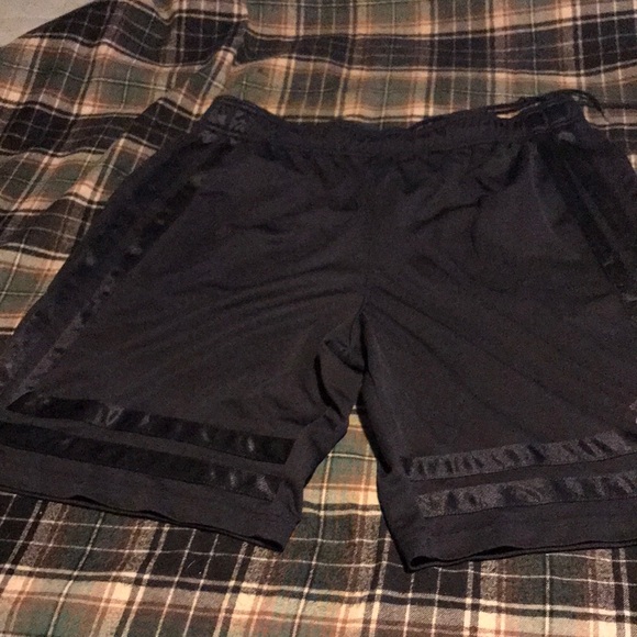 Under Armour Other - Mens Under Armour Basketball Shorts